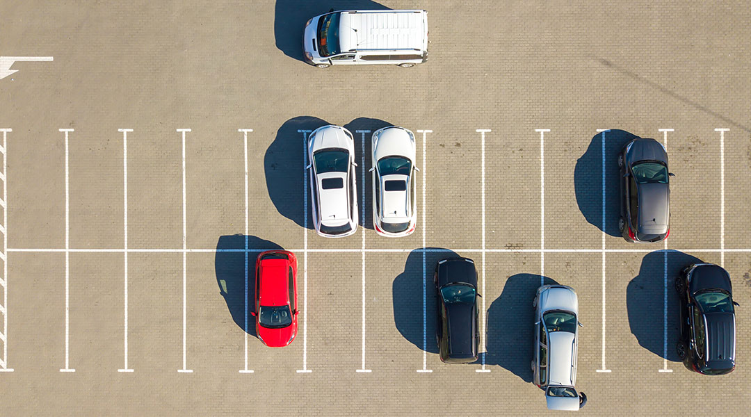 dimensiones de estacionamiento en paralelo